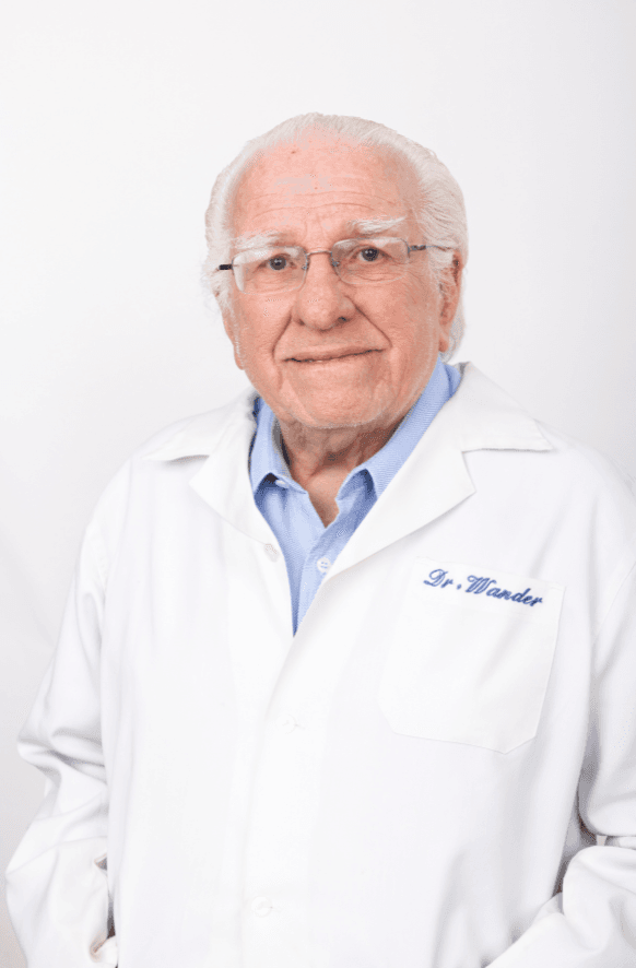 Dr. Wander Agmont